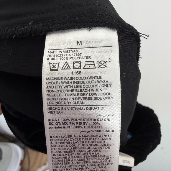 NWT Old Navy Velvet Taylor Wide Leg Trousers Pant Medium Black - Picture 7 of 7